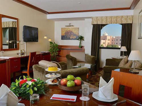 Ramada By Wyndham Bahrain 4* Manama