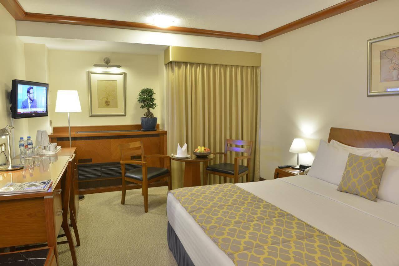 Ramada By Wyndham Bahrain 4* Manama